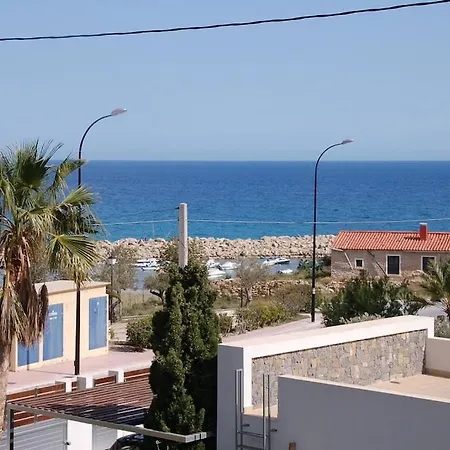 Villa Nuza, Con Piscina Y Barbacoa