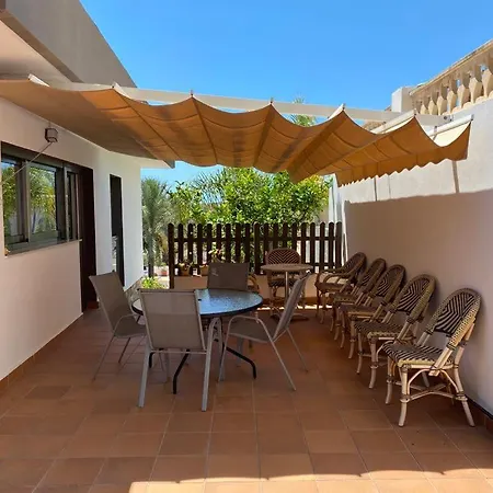Nuza, Con Piscina Y Barbacoa *