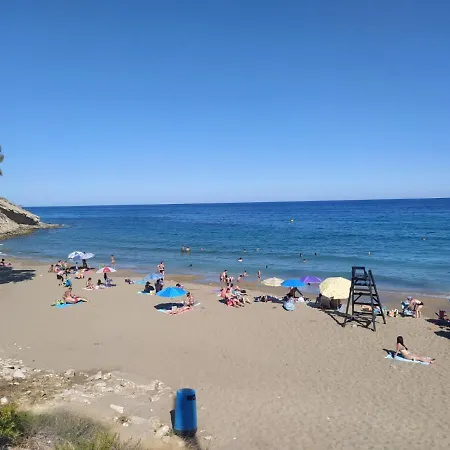 Nuza, Con Piscina Y Barbacoa
